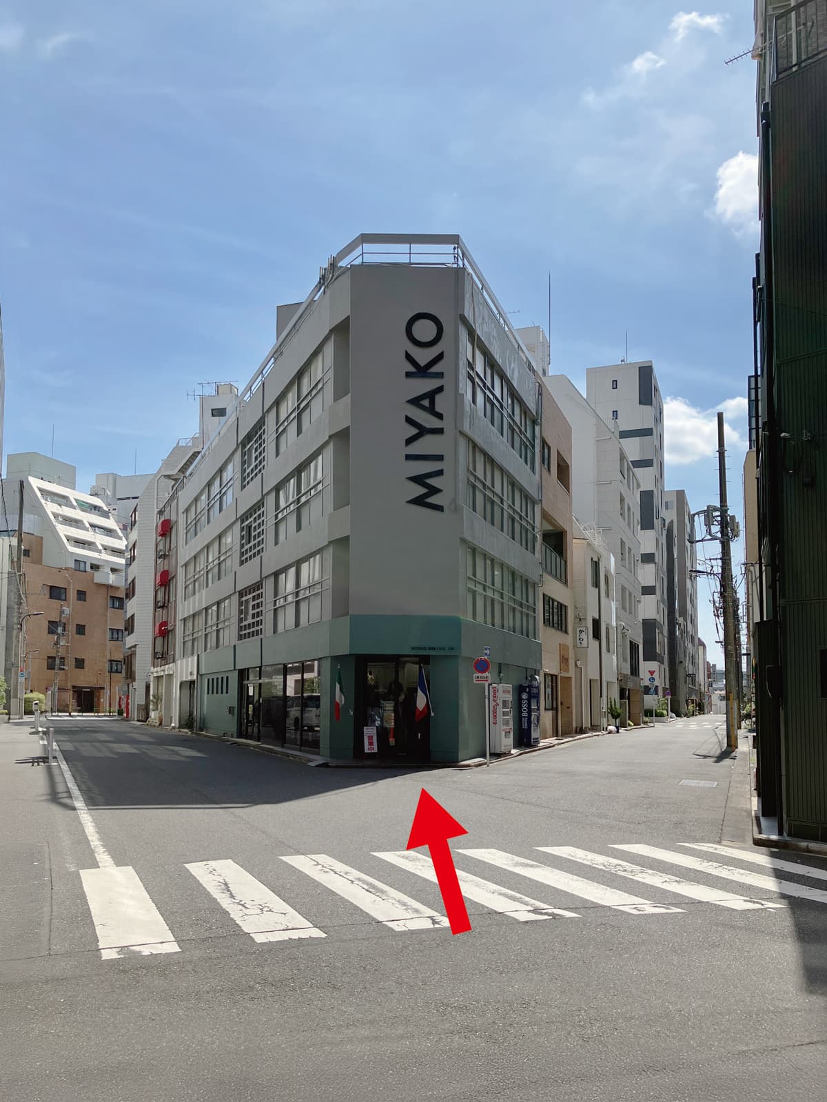 JR総武線 馬喰町駅からのルートガイド⑤：都繊維ファッションシティに到着です